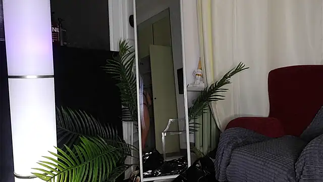 SofiaFoster  online show from November 27, 2025, 9:21 am