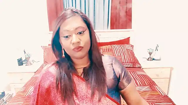 Snapshot of Indianlust69 chatting on September 21, 2025, 11:10 pm Indianlust69 online show from September 21, 2025, 11:10 pm