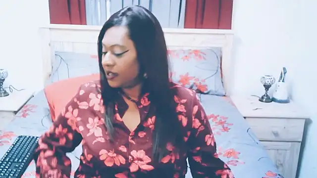 Snapshot of Indianlust69 chatting on October 3, 2025, 6:48 am Indianlust69 online show from October 3, 2025, 6:48 am