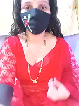 Rising Smiler online show from October 31, 2025, 5:42 pm