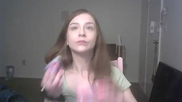 Snapshot of persephone332 chatting on May 10, 2026, 10:19 am persephone332 online show from May 10, 2026, 10:19 am
