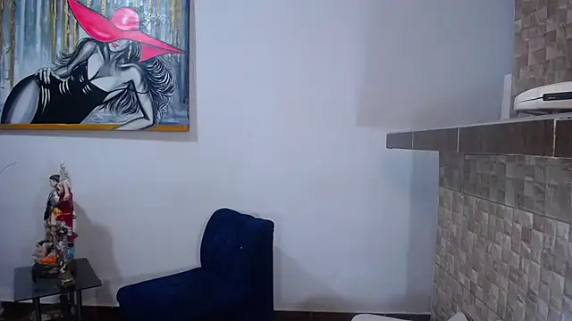 RinnaMoys online show from November 25, 2025, 11:48 pm