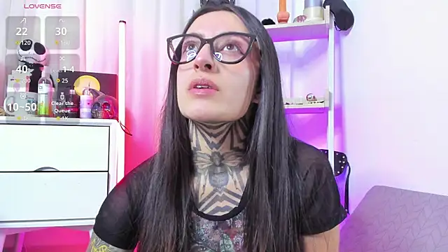 SAMANTHA DM online show from September 15, 2025, 2:06 pm