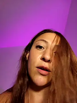 VickyHoult online show from March 2, 2025, 12:20 am