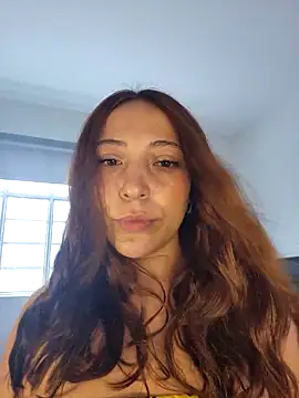 VickyHoult online show from March 18, 2025, 8:26 pm