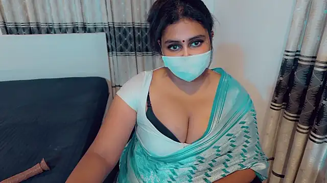 Snapshot of SonY_CaM chatting on July 8, 2026, 9:43 am SonY CaM online show from July 8, 2026, 9:43 am