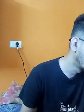 Snapshot of arhan3043 chatting on September 19, 2025, 1:37 pm arhan3043 online show from September 19, 2025, 1:37 pm