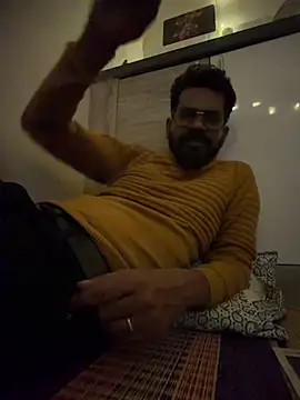 Snapshot of arhan3043 chatting on January 14, 2026, 5:05 pm arhan3043 online show from January 14, 2026, 5:05 pm