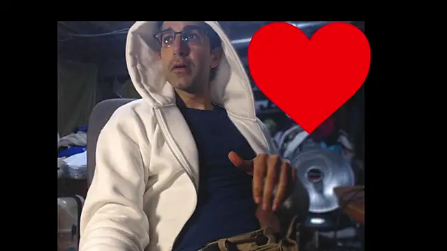 Gsmile1 online show from April 5, 2026, 4:02 pm