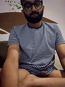 love4shownude online show from January 12, 2026, 6:04 pm