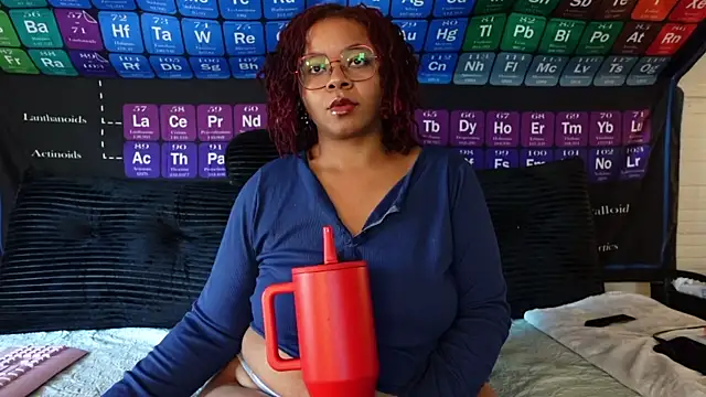 -khayaparker online show from April 14, 2026, 3:39 pm