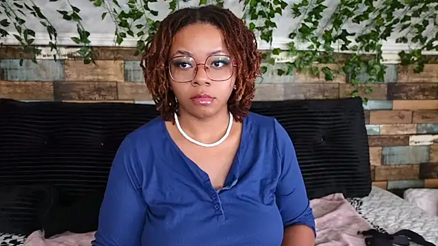 -khayaparker online show from October 5, 2025, 4:31 pm