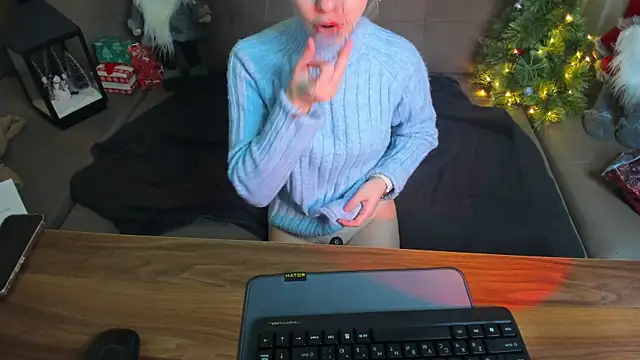 CharmedDoll online show from December 21, 2025, 1:35 pm