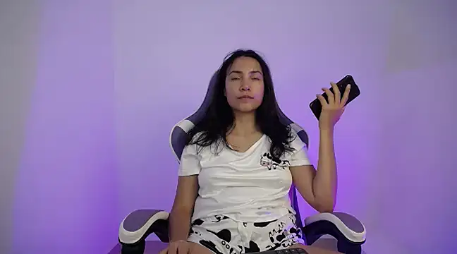 cutie and slutty online show from January 12, 2025, 4:10 am