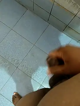 dinesh682 online show from November 14, 2025, 8:01 pm