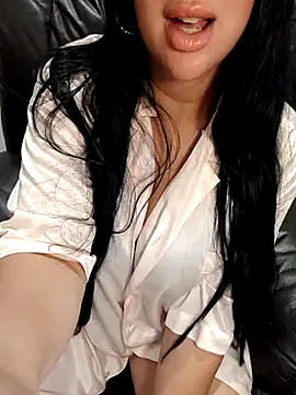 Queen sousou online show from September 18, 2025, 8:23 pm