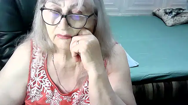 LolkaAlyss online show from December 18, 2025, 3:27 pm