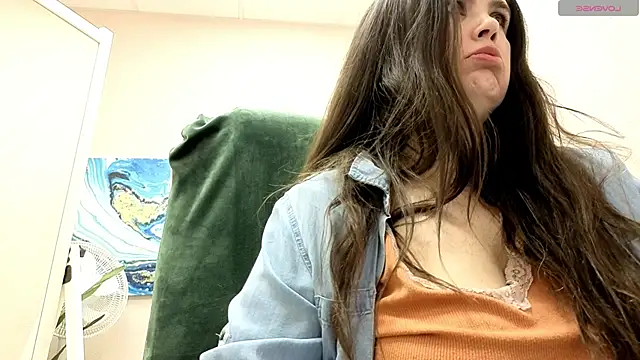 BattyMoll online show from November 27, 2025, 3:34 pm