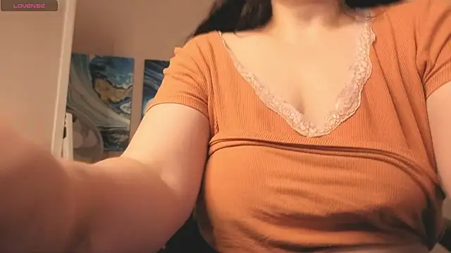 BattyMoll online show from September 25, 2025, 3:29 pm