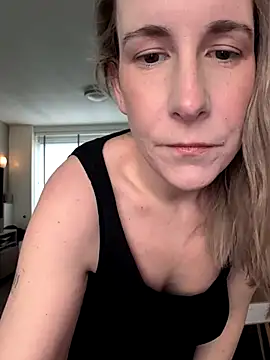 NaomiAndFriends online show from April 2, 2026, 7:48 am