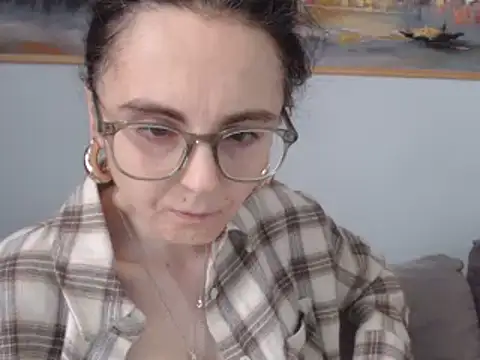 Snapshot of cleophee chatting on March 17, 2025, 9:44 am cleophee online show from March 17, 2025, 9:44 am