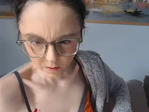 Snapshot of cleophee chatting on March 15, 2025, 10:46 am cleophee online show from March 15, 2025, 10:46 am