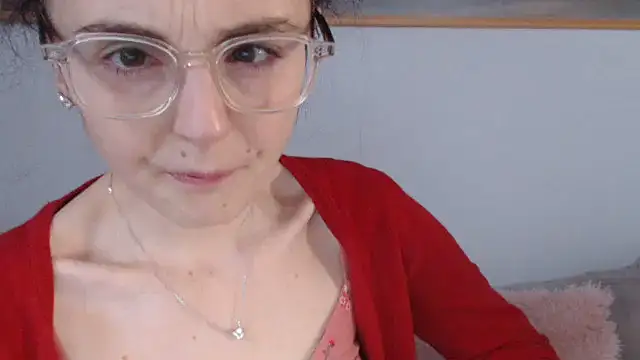 Snapshot of cleophee chatting on April 23, 2026, 5:36 am cleophee online show from April 23, 2026, 5:36 am