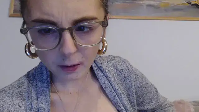 cleophee online show from December 17, 2025, 7:02 am