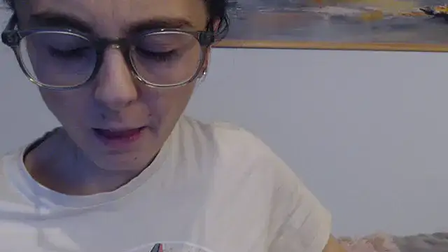 Snapshot of cleophee chatting on October 12, 2025, 6:15 am cleophee online show from October 12, 2025, 6:15 am