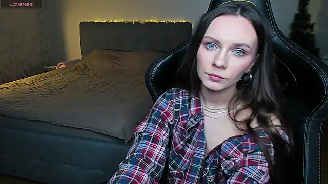  sweety ann online show from March 13, 2025, 6:23 pm