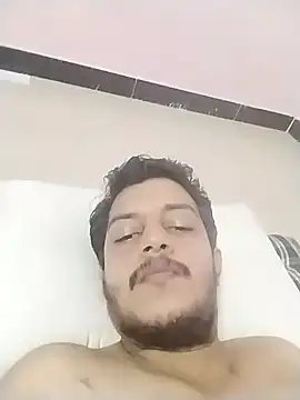 Snapshot of dzboy1994 chatting on November 18, 2025, 4:32 pm dzboy1994 online show from November 18, 2025, 4:32 pm