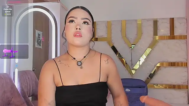 Snapshot of sophy_champagne chatting on May 25, 2026, 1:16 am sophy champagne online show from May 25, 2026, 1:16 am