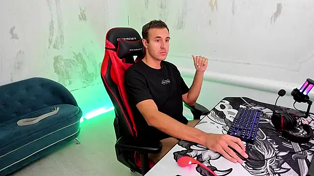 Raamoss online show from March 20, 2025, 11:38 am