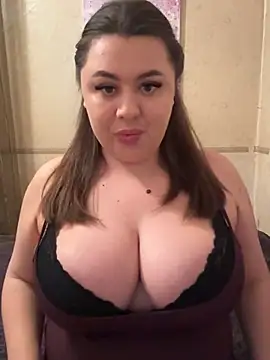 Sara Slow online show from December 9, 2024, 8:23 pm