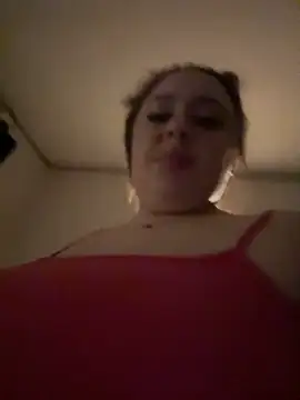 Sara Slow online show from March 4, 2025, 6:50 pm