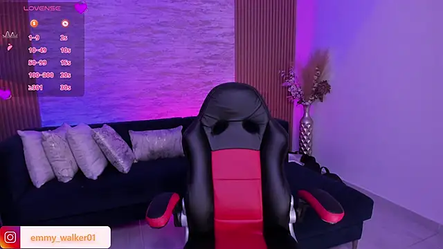 emmy walker online show from November 21, 2025, 11:09 am