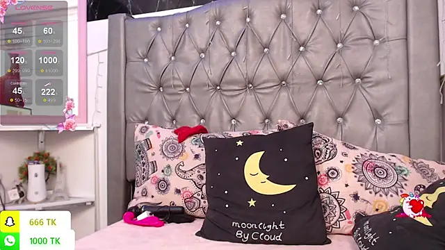 Snapshot of LAILAGUMMY chatting on February 25, 2026, 2:39 pm LAILAGUMMY online show from February 25, 2026, 2:39 pm