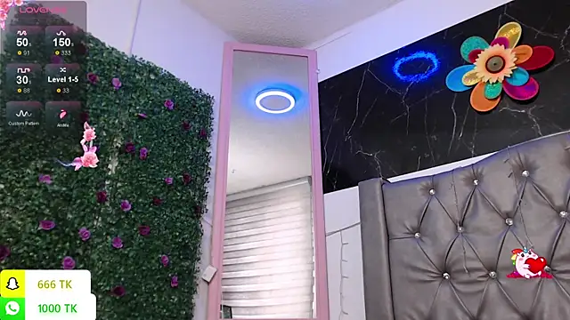 LAILAGUMMY online show from January 17, 2026, 12:09 pm