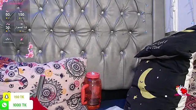 LAILAGUMMY online show from September 25, 2025, 11:05 am