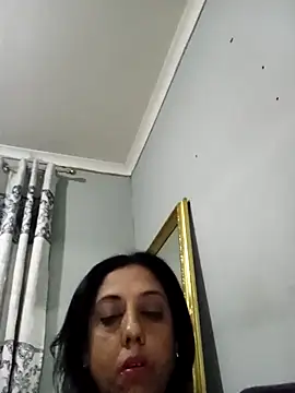 Mahi4luv online show from October 12, 2025, 11:39 pm