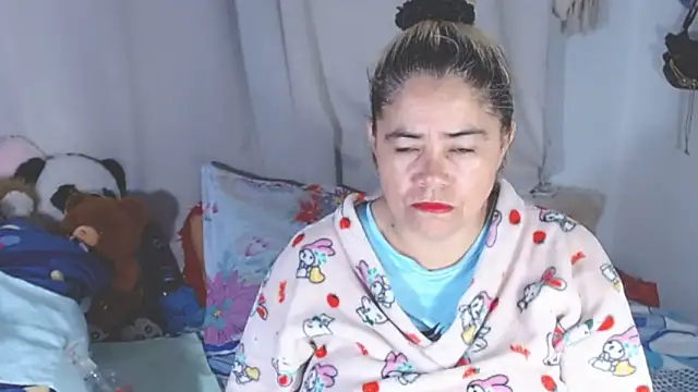 estrellita fugaz16x online show from September 9, 2025, 4:00 am