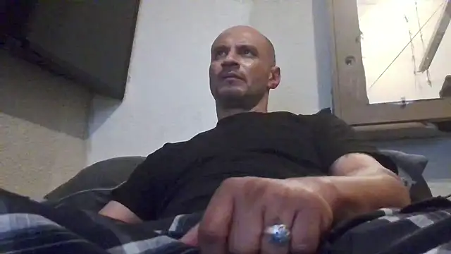 Snapshot of leonar0101 chatting on November 27, 2025, 5:57 pm leonar0101 online show from November 27, 2025, 5:57 pm