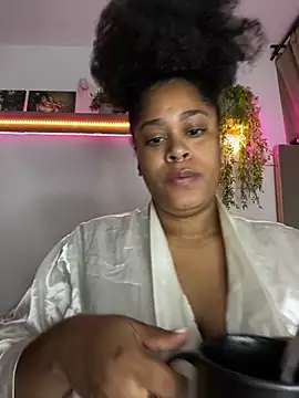 Snapshot of africa_xxx chatting on March 18, 2025, 11:33 am africa xxx online show from March 18, 2025, 11:33 am