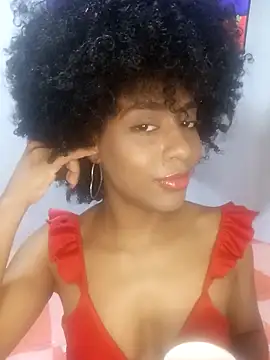 thaimy  online show from October 9, 2025, 11:38 pm