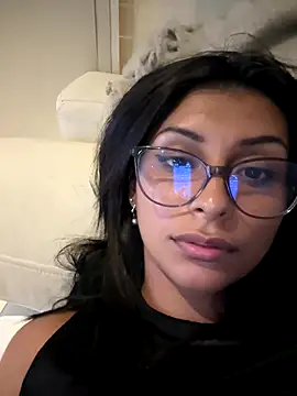 sweetAli  online show from September 18, 2025, 11:41 pm