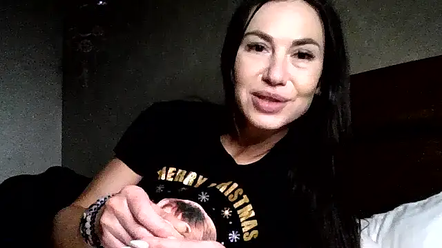 JulianaGold1 online show from January 8, 2026, 9:21 pm