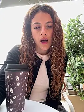 alana15 online show from March 4, 2026, 9:11 pm