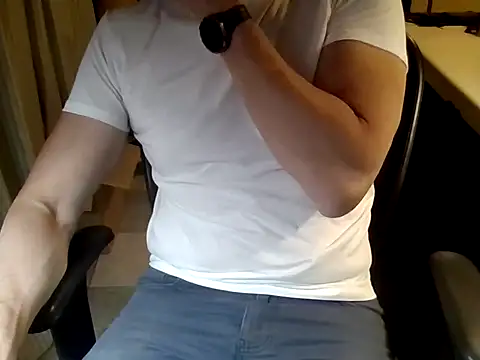 mariohurt101 online show from December 16, 2025, 9:19 pm