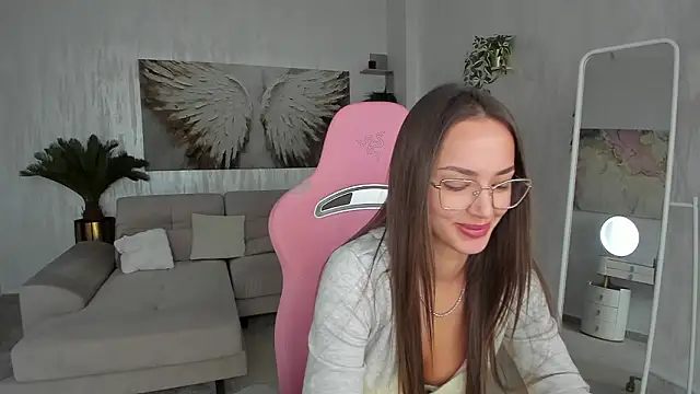 Snapshot of TiffanyHouston_ chatting on February 13, 2026, 7:30 am TiffanyHouston online show from February 13, 2026, 7:30 am