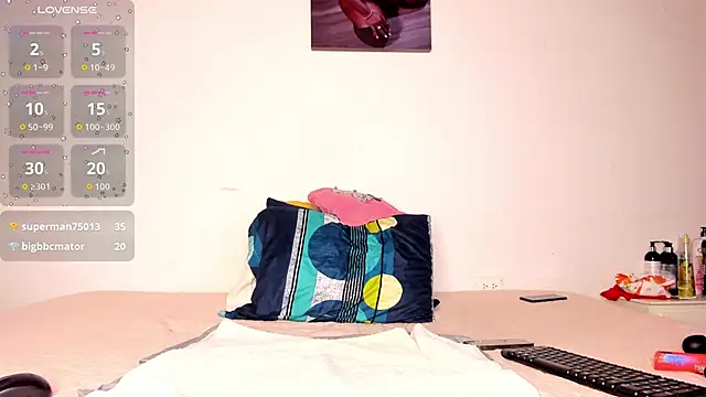 JudySteele online show from October 3, 2025, 3:52 am